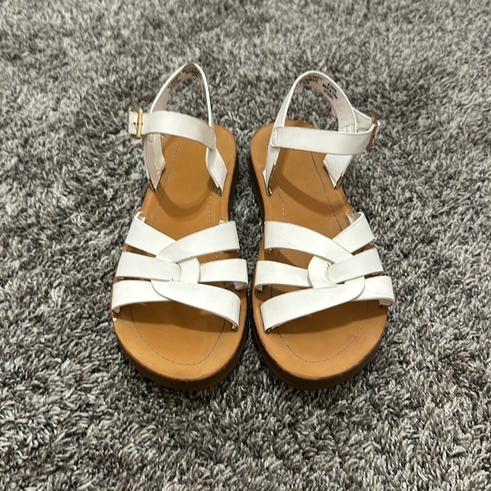 white Soda sandals Girls size 3 - Picture 2 of 5